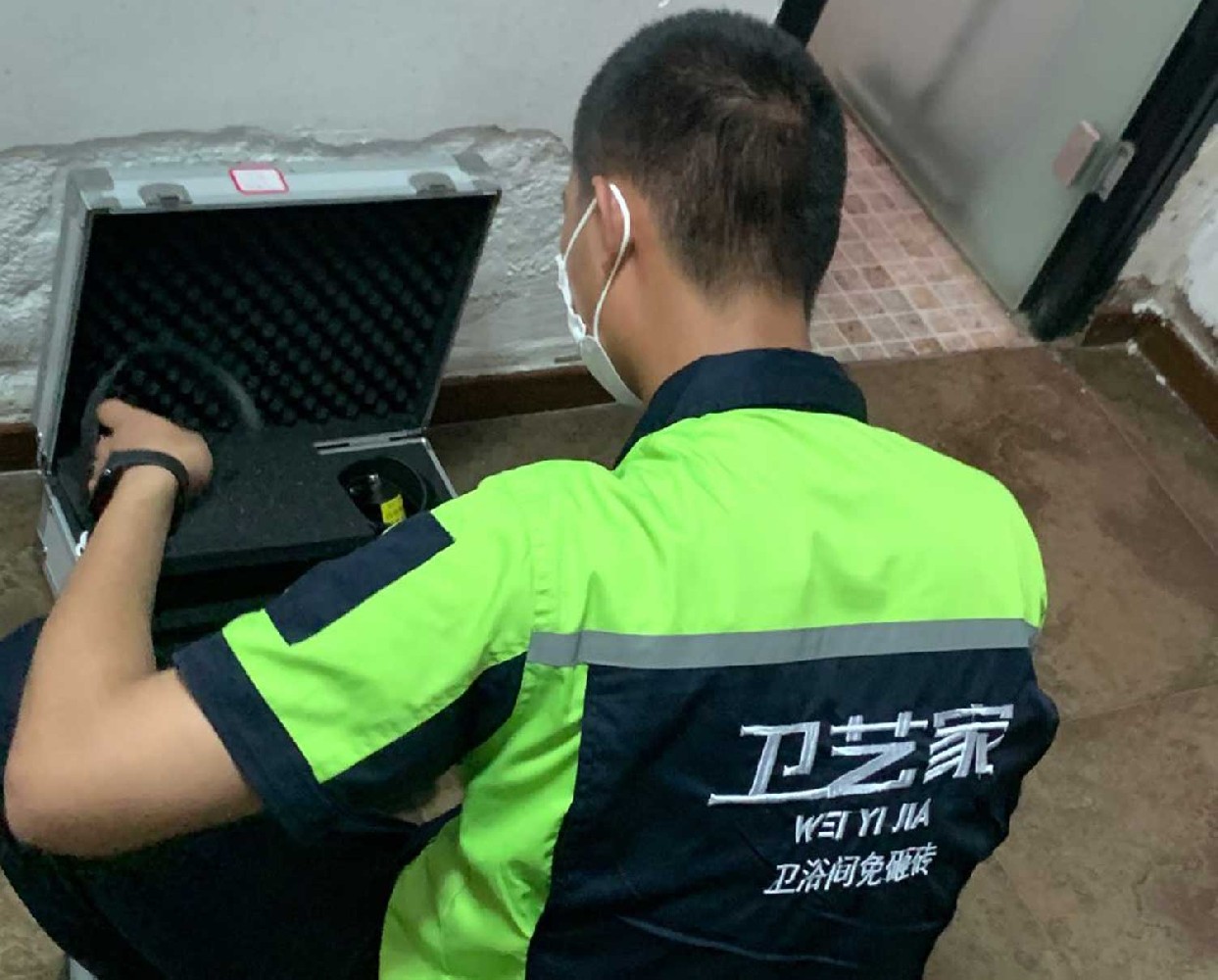临平附近防水补漏师傅电话号码，24小时上门维修服务